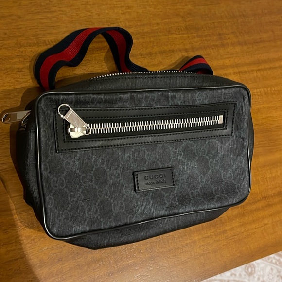 GG Supreme Canvas Zip Belt Bag - Picture 1 of 5